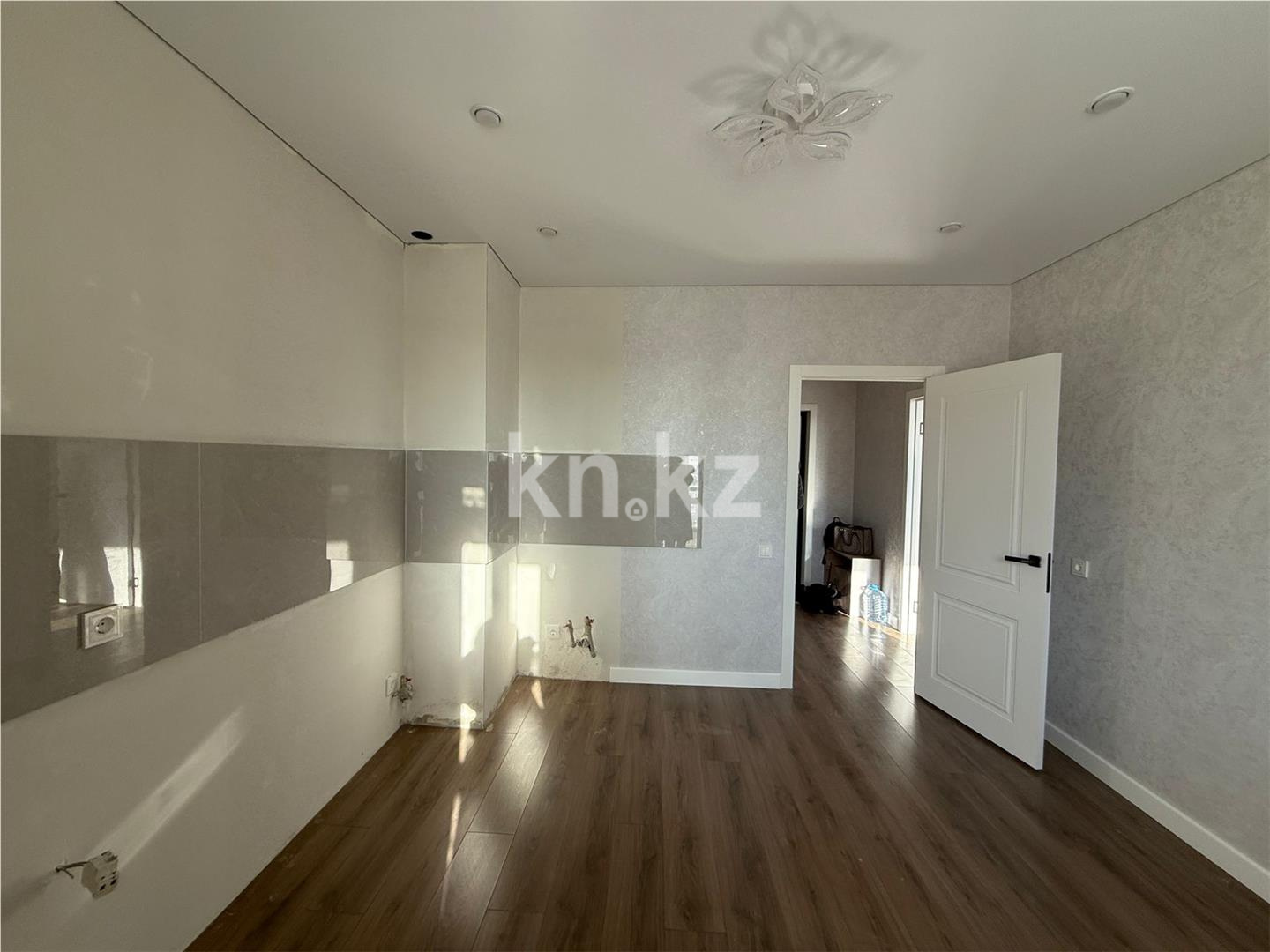 Продажа 1-комнатной квартиры, 40 м² в Астане - фото 4