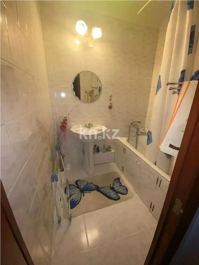 Продажа 2-комнатной квартиры, 60 м², ул. Карасай батыра, дом  71 в Алматы - фото 3