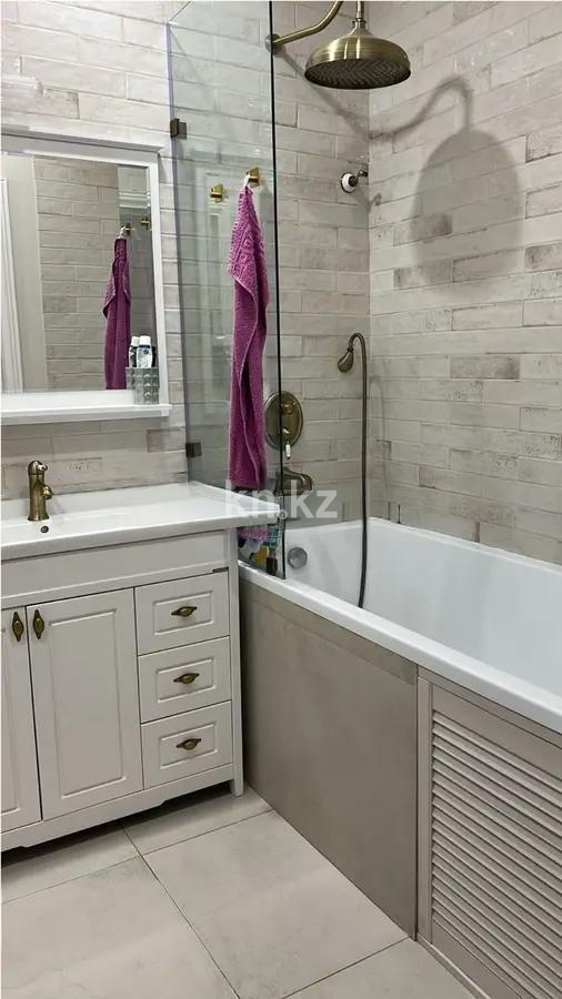 Продажа 3-комнатной квартиры, 100 м², ул. Бектурова, дом  11/1 в Астане - фото 5