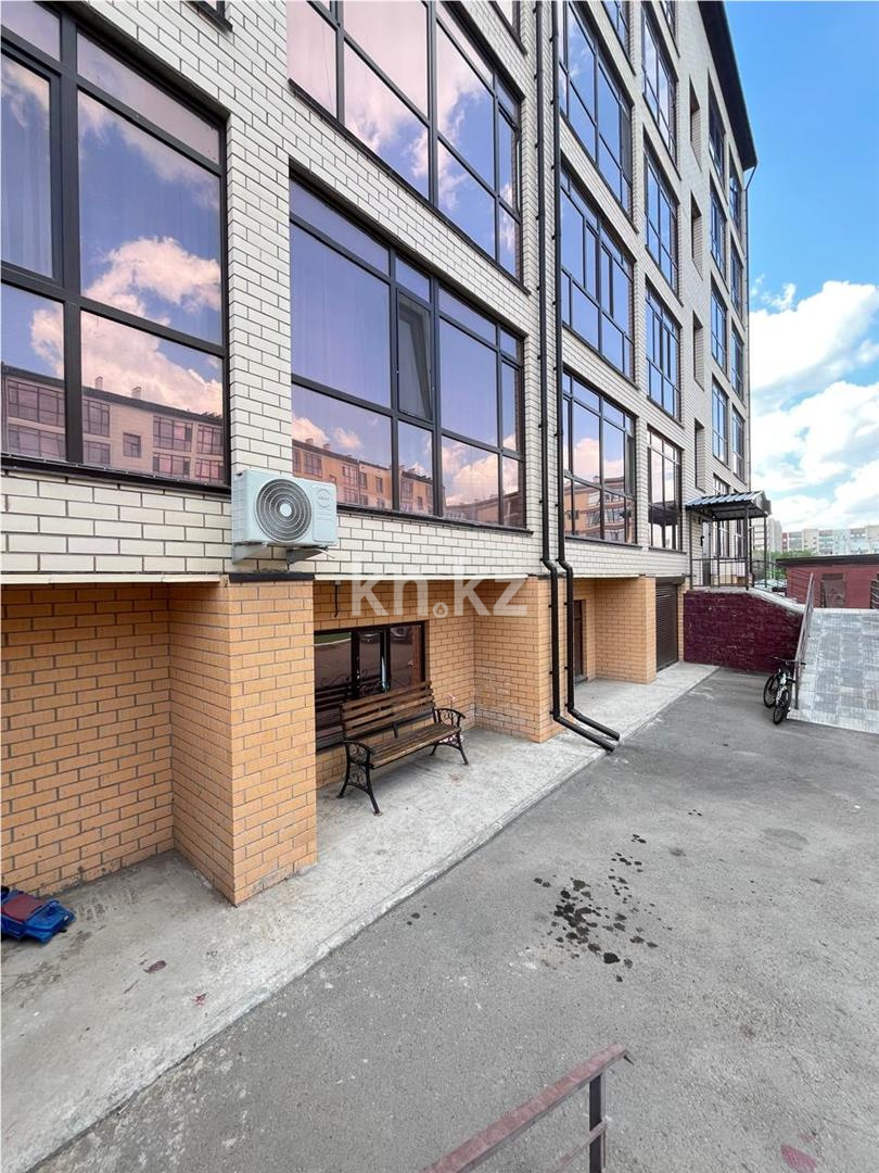 Продажа 2-комнатной квартиры, 70 м², ул. Муканова, дом  41/24 в Караганде - фото 2