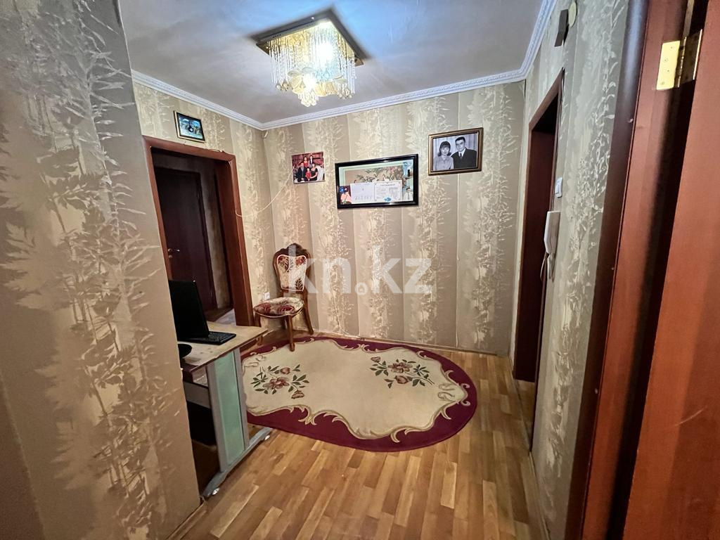 Продажа 3-комнатной квартиры, 65 м², мкр-н Мамраева (Восток-5) в Караганде - фото 8