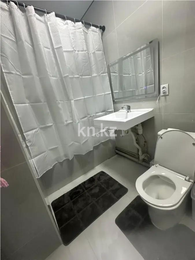 Продажа 1-комнатной квартиры, 30 м², ул. Омарова, дом  11 в Алматы - фото 3