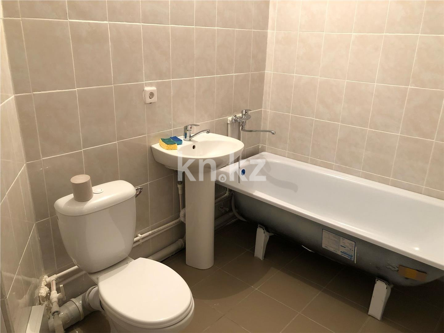 Продажа 3-комнатной квартиры, 84 м², ул. Ашимова в Караганде - фото 5