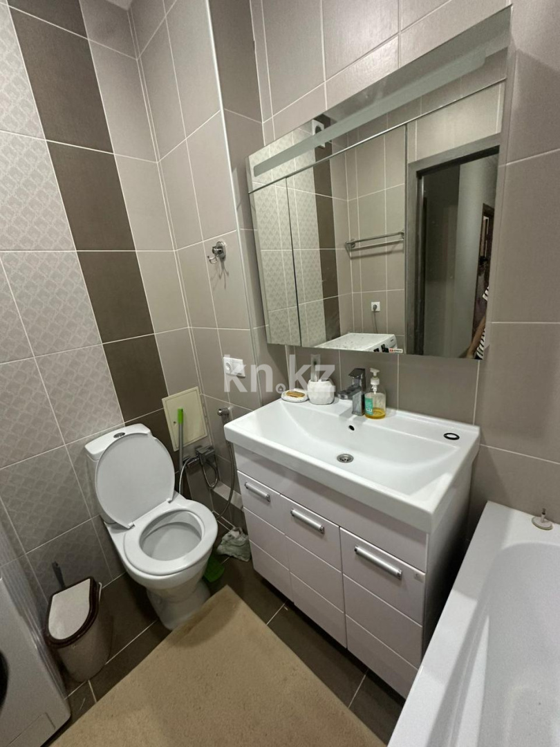 Аренда 1-комнатной квартиры, 50 м² в Астане - фото 8
