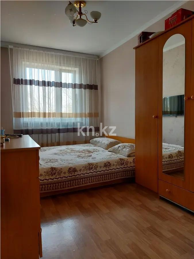 Продажа 3-комнатной квартиры, 62 м², ул. Муканова, дом  30/2 в Караганде - фото 2
