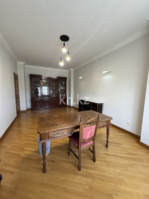 Продажа 7-комнатной квартиры, 385 м² в Алматы - фото 23