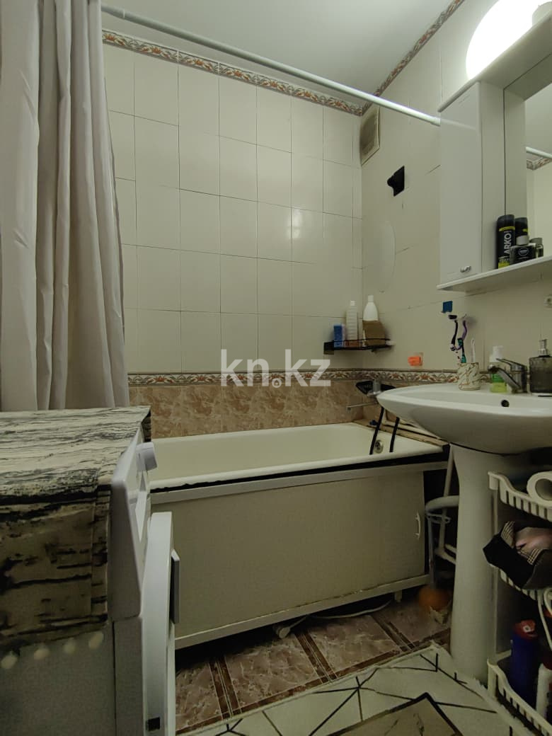 Продажа 3-комнатной квартиры, 67.2 м² в Караганде - фото 24