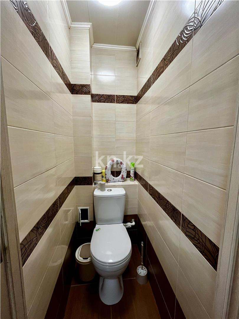 Продажа 3-комнатной квартиры, 62 м², мкр-н 16 в Караганде - фото 10