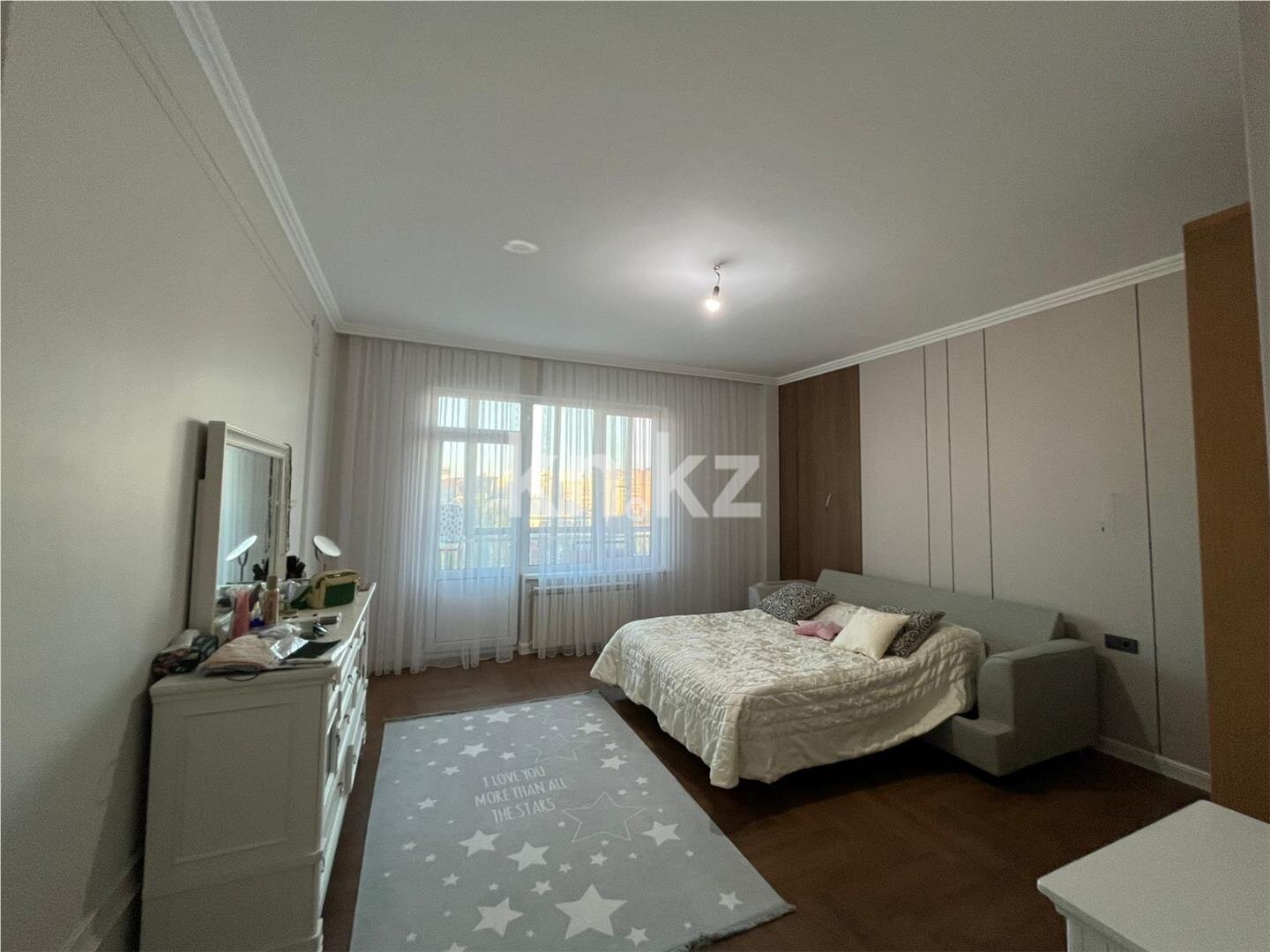 Продажа 4-комнатной квартиры, 160 м² в Астане
