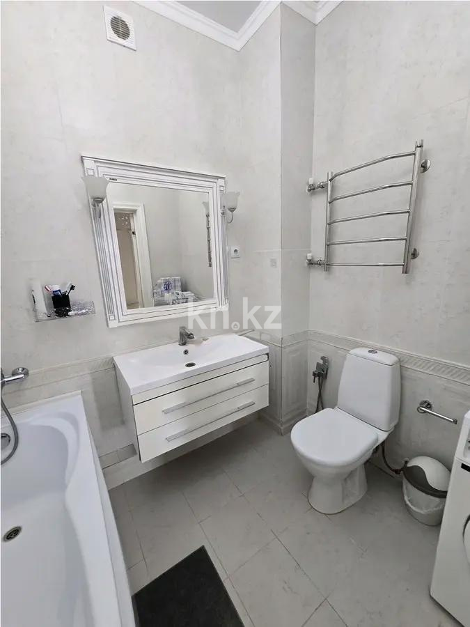 Продажа 3-комнатной квартиры, 79 м², ул. Бокейхана, дом  29 в Астане - фото 4