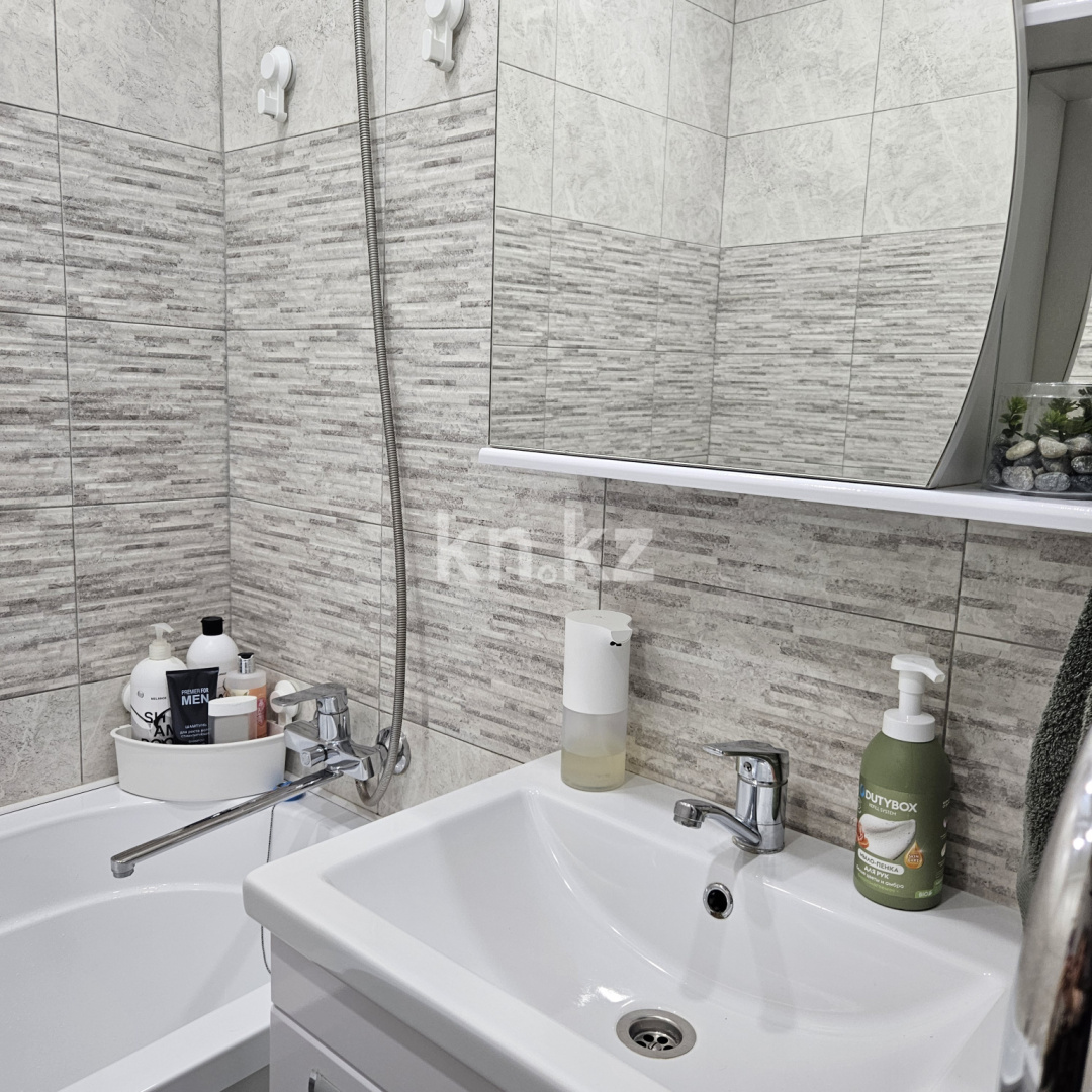 Продажа 2-комнатной квартиры, 52.6 м² в Караганде - фото 4