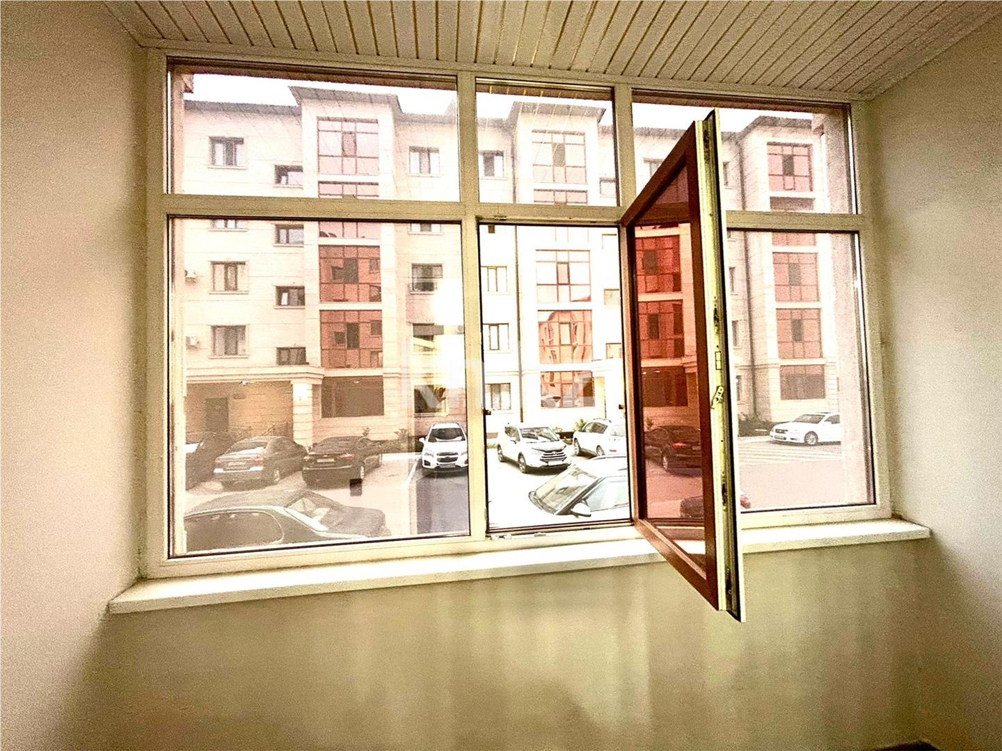 Продажа 2-комнатной квартиры, 63 м², ул. Муканова в Караганде - фото 17