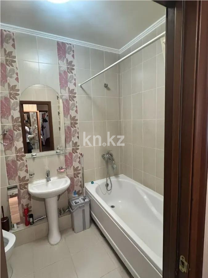Продажа 2-комнатной квартиры, 60 м², ул. Кенесары хана, дом  54/10 в Алматы - фото 4