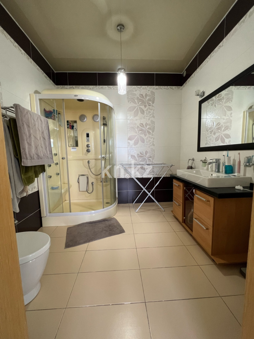 Продажа 7-комнатного дома, 474 м², ул. Комиссарова в Караганде - фото 26