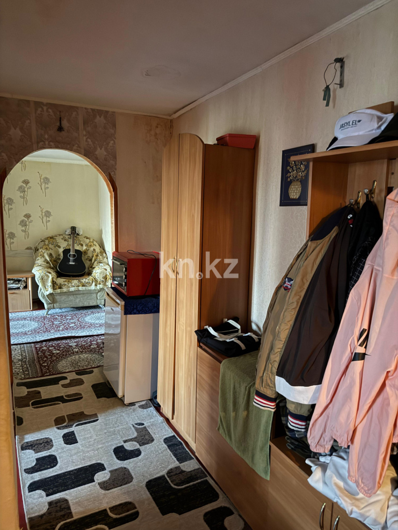 Продажа 3-комнатной квартиры, 56.9 м², пр. Строителей, дом  25 в Караганде - фото 6