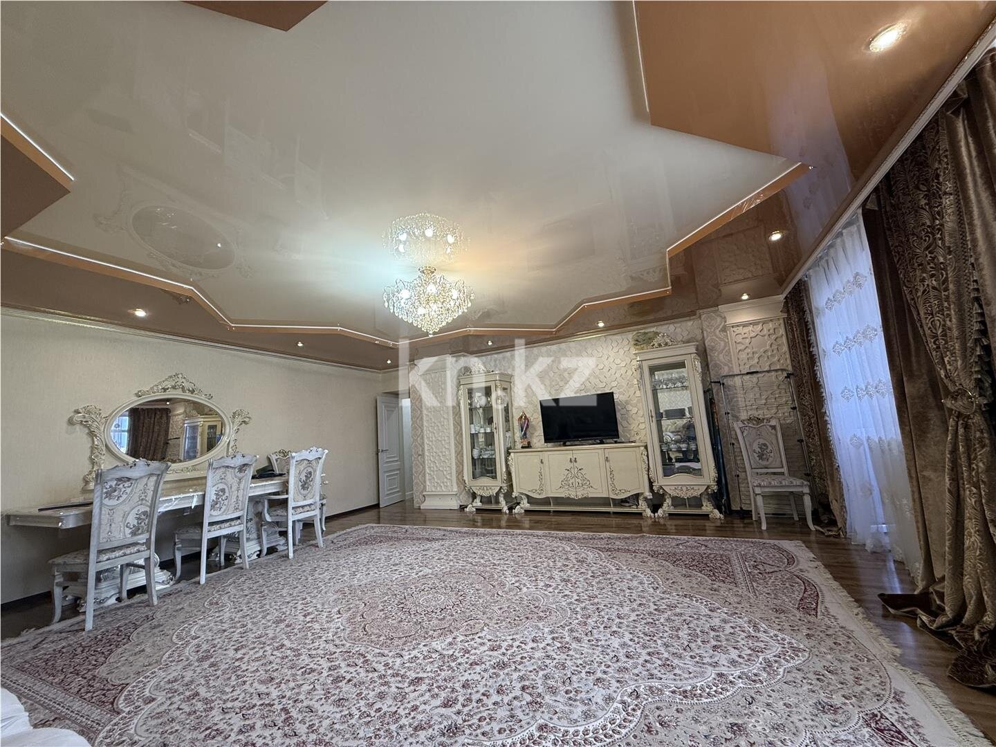 Продажа 5-комнатной квартиры, 152 м² в Караганде - фото 2