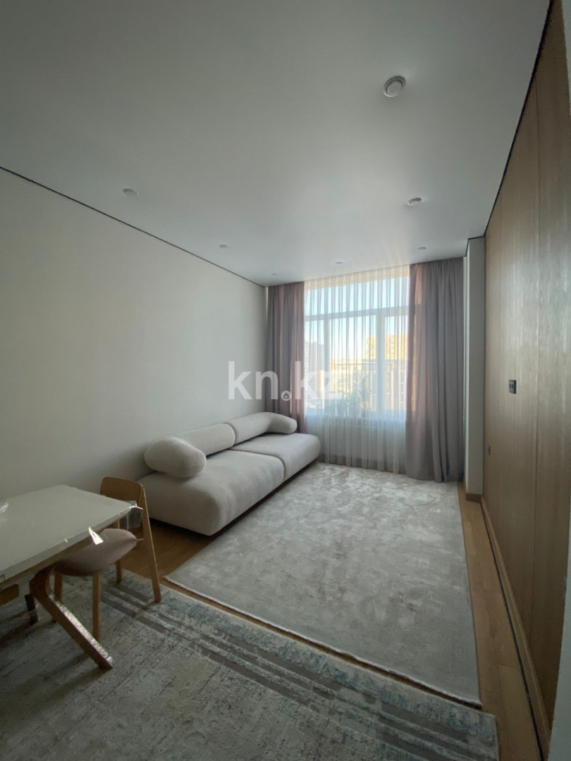 Продажа 3-комнатной квартиры, 61.2 м² в Астане