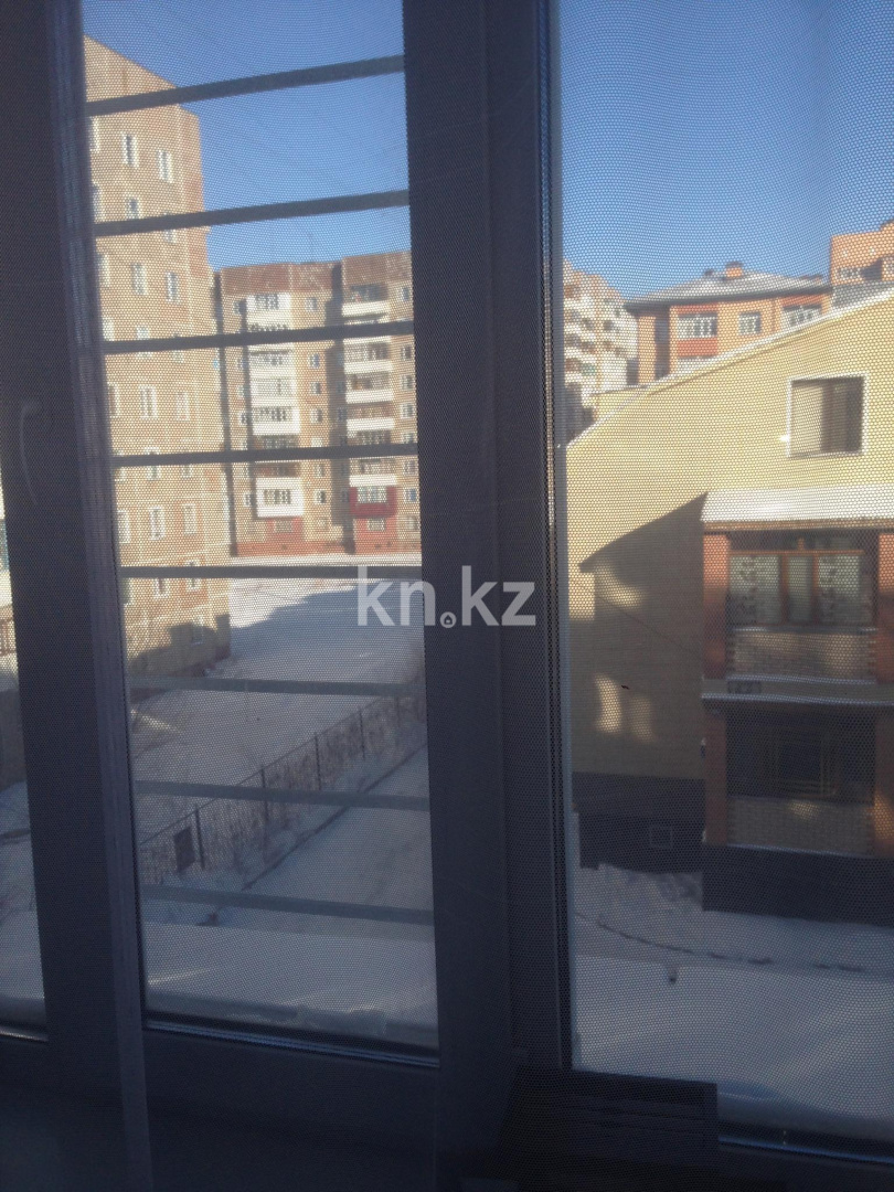 Продажа 3-комнатной квартиры, 56 м², ул. Таттимбета, дом  5б в Караганде - фото 4