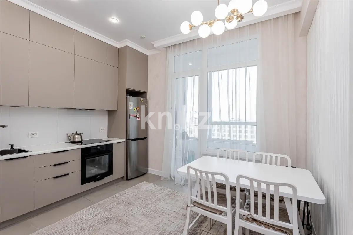 Продажа 3-комнатной квартиры, 90 м², ул. Утеген батыра, дом  11в в Алматы - фото 4