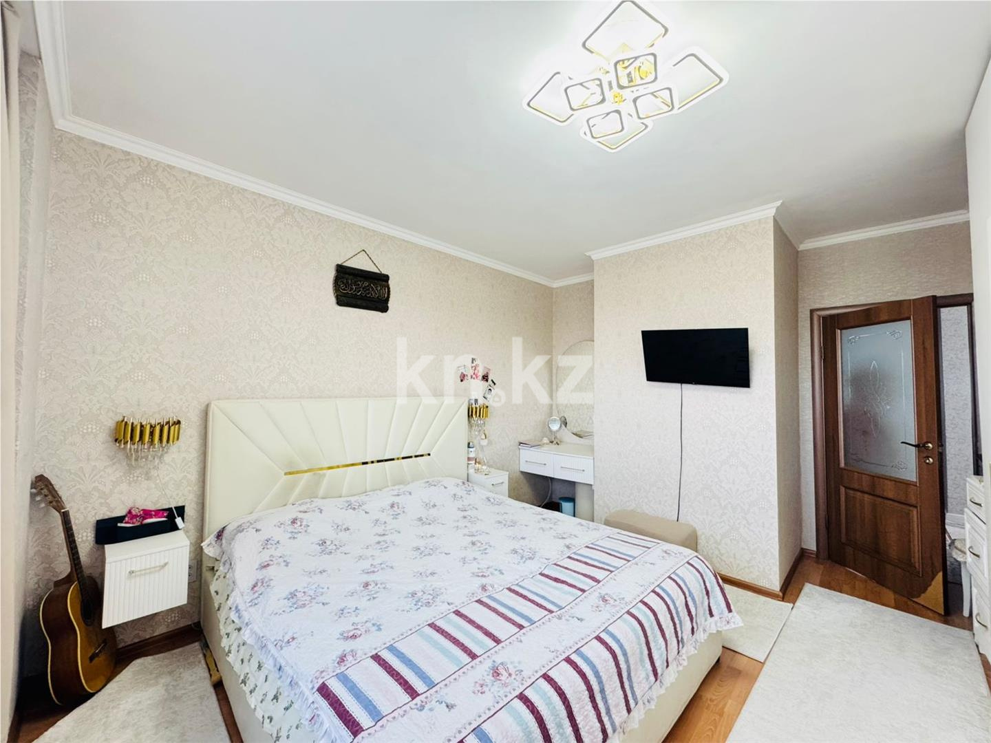 Продажа 4-комнатной квартиры, 104 м², ул. Сарайшык в Астане - фото 10