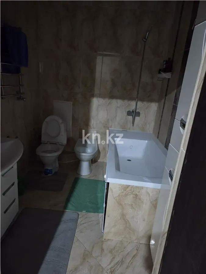 Продажа 3-комнатной квартиры, 130 м², ул. Бокейхана, дом  6 в Астане - фото 6