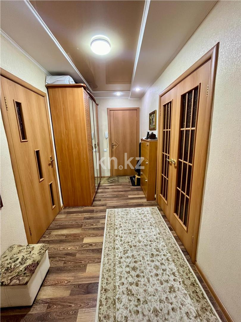 Продажа 3-комнатной квартиры, 61 м², ул. Маметовой в Караганде - фото 9