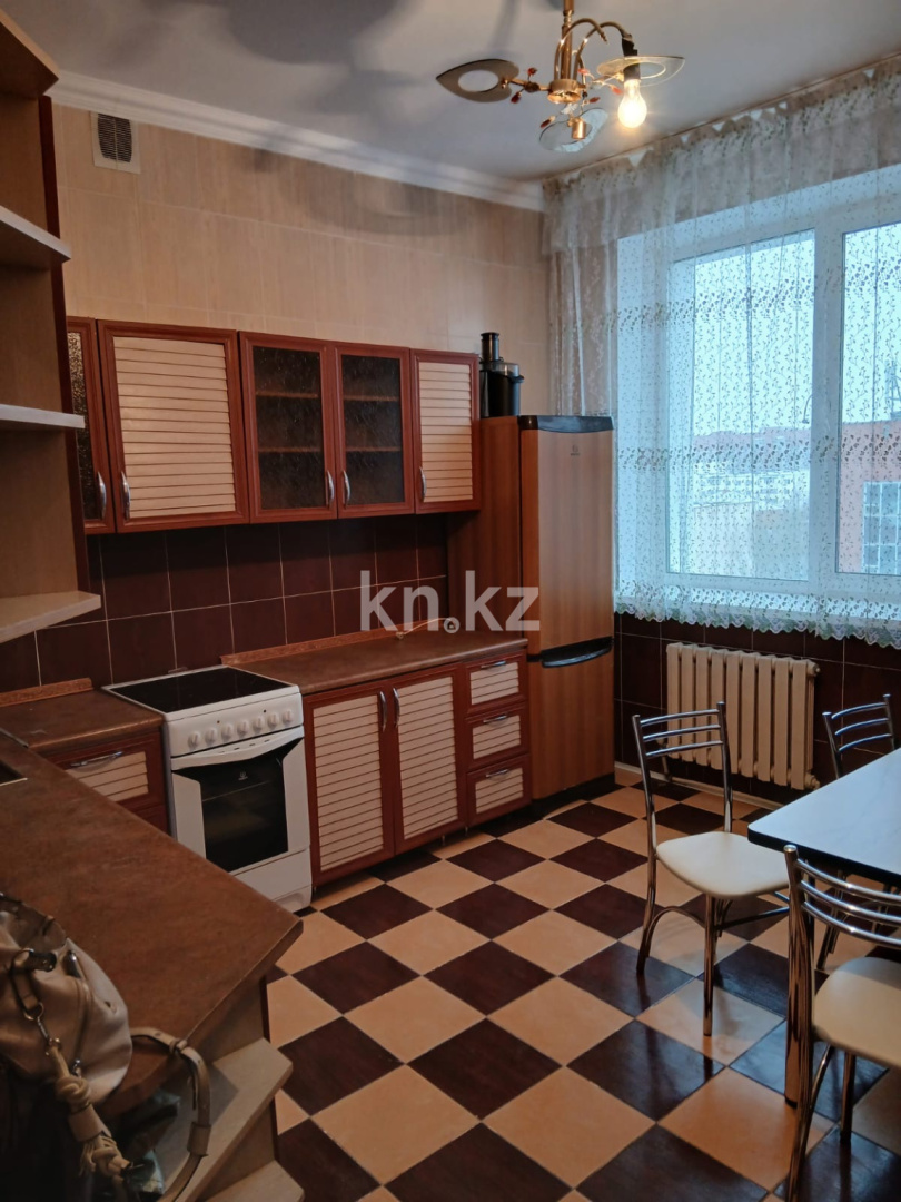Аренда 2-комнатной квартиры, 56 м², ул. Сейфуллина, дом  8 - пр. Абая в Астане