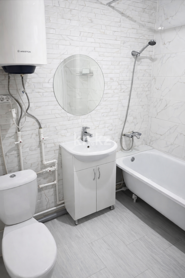 Продажа 3-комнатной квартиры, 62.4 м² в Караганде - фото 7