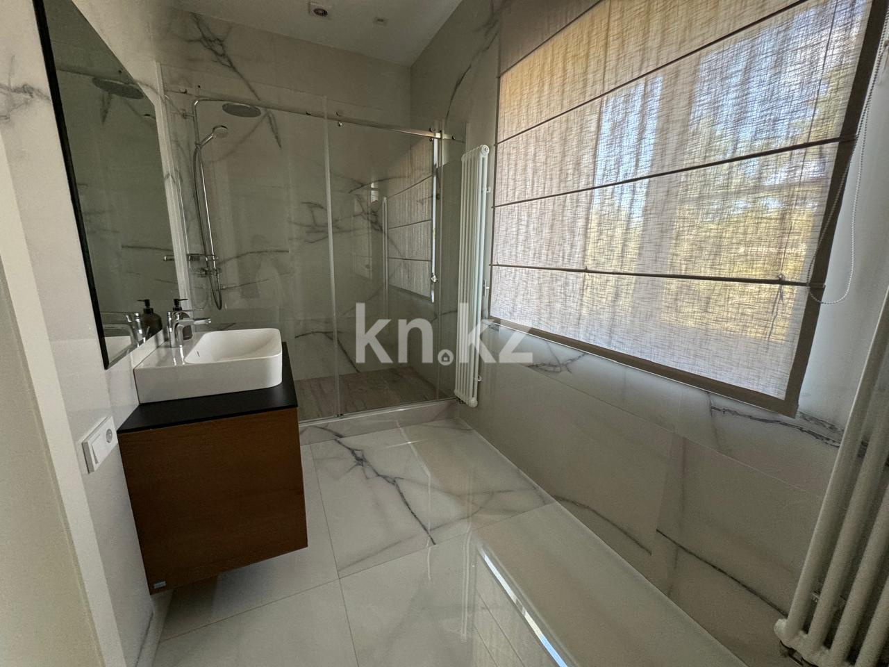 Аренда 5-комнатного дома, 380 м², ул. Кыз-Жибек в Астане - фото 15