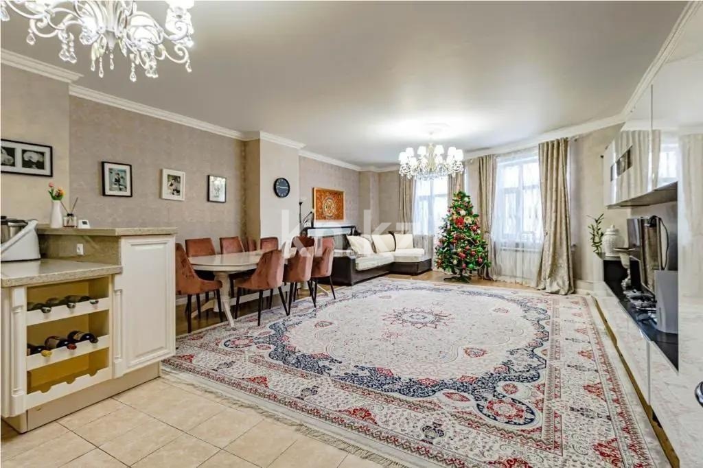Продажа 4-комнатной квартиры, 194 м² в Астане