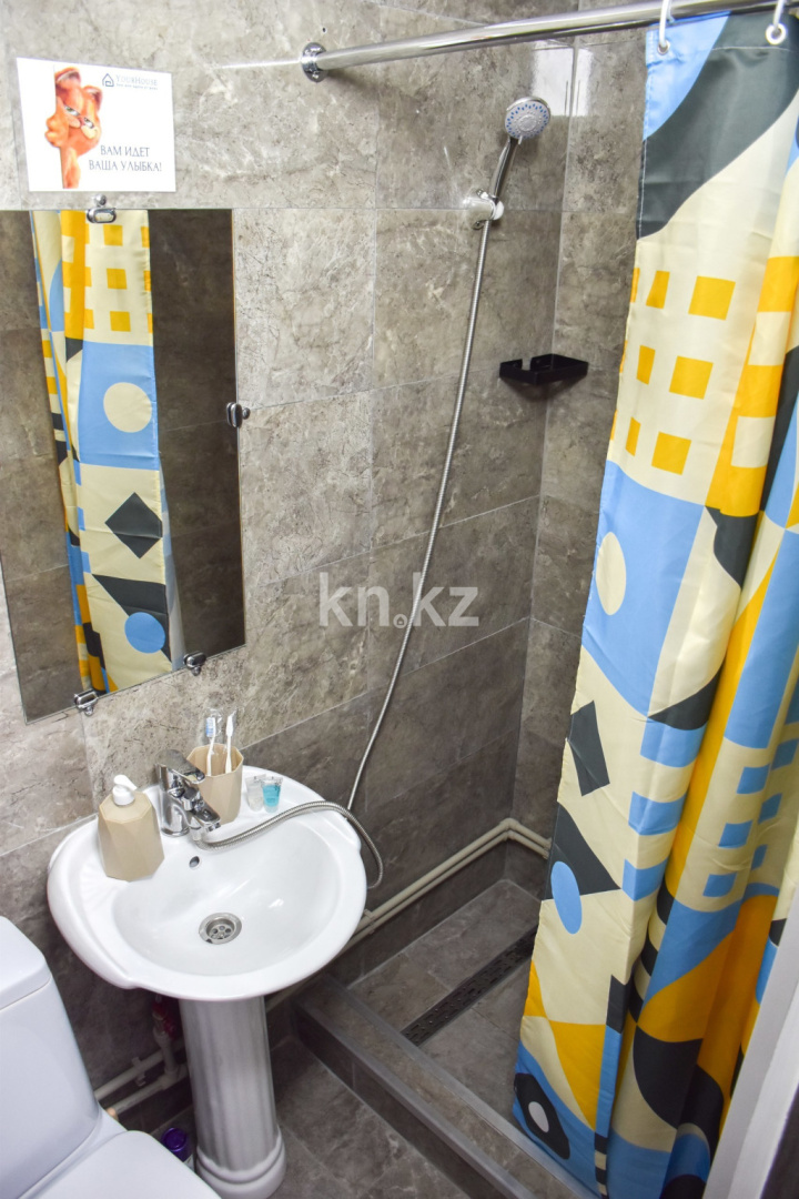 Аренда 1-комнатной квартиры посуточно, 10 м², ул. Си Синхая, дом  18 - ул. Жарокова в Алматы - фото 4