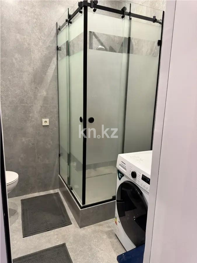 Продажа 2-комнатной квартиры, 39 м², пр. Абая, дом  109/7 в Алматы - фото 3