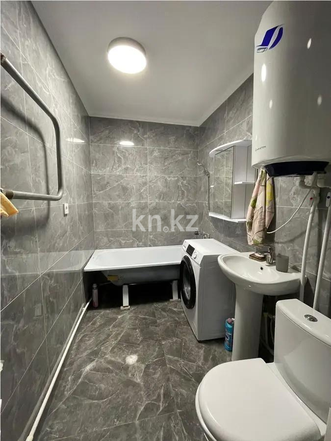 Продажа 1-комнатной квартиры, 41 м², ул. Ашимова, дом  26 в Караганде - фото 3