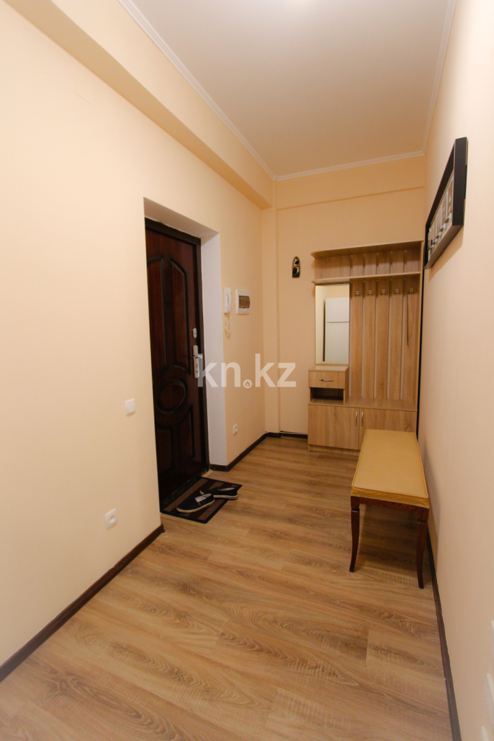 Аренда 1-комнатной квартиры посуточно, 38 м², ул. Казыбек би, дом  125/3 - ул. Досмухамедова в Алматы - фото 3