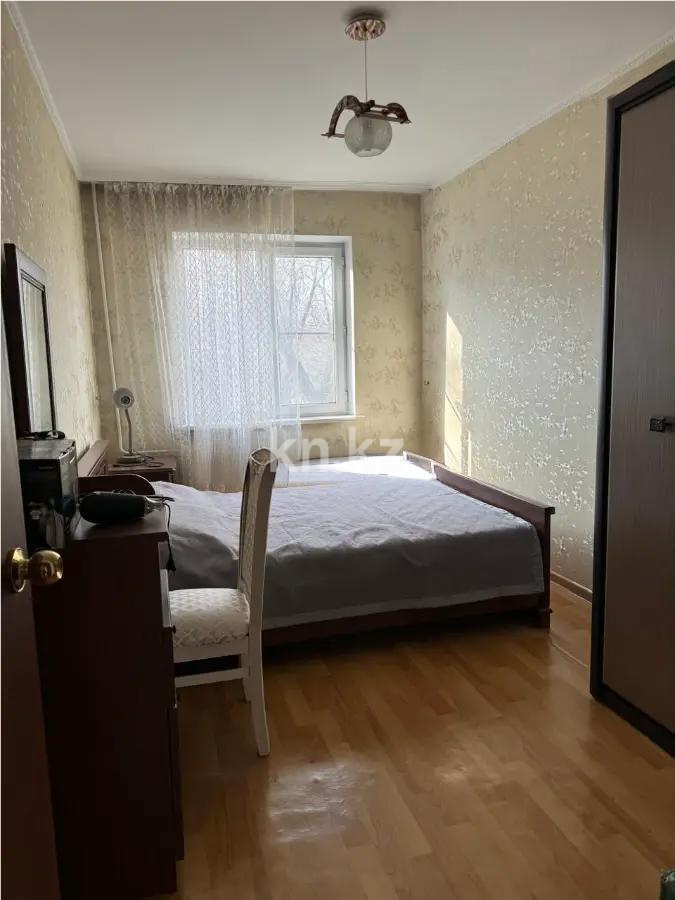 Продажа 3-комнатной квартиры, 58 м², 6 мкр., дом  43 в Алматы - фото 3