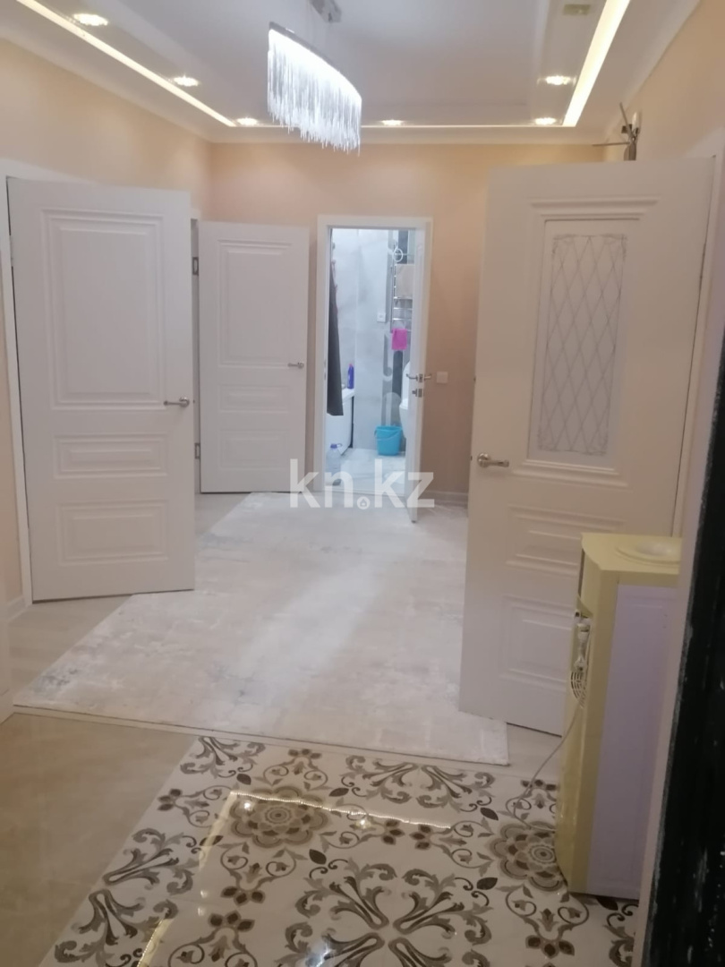 Продажа 3-комнатной квартиры, 80 м², мкр-н 16, дом  77 в Актау - фото 4