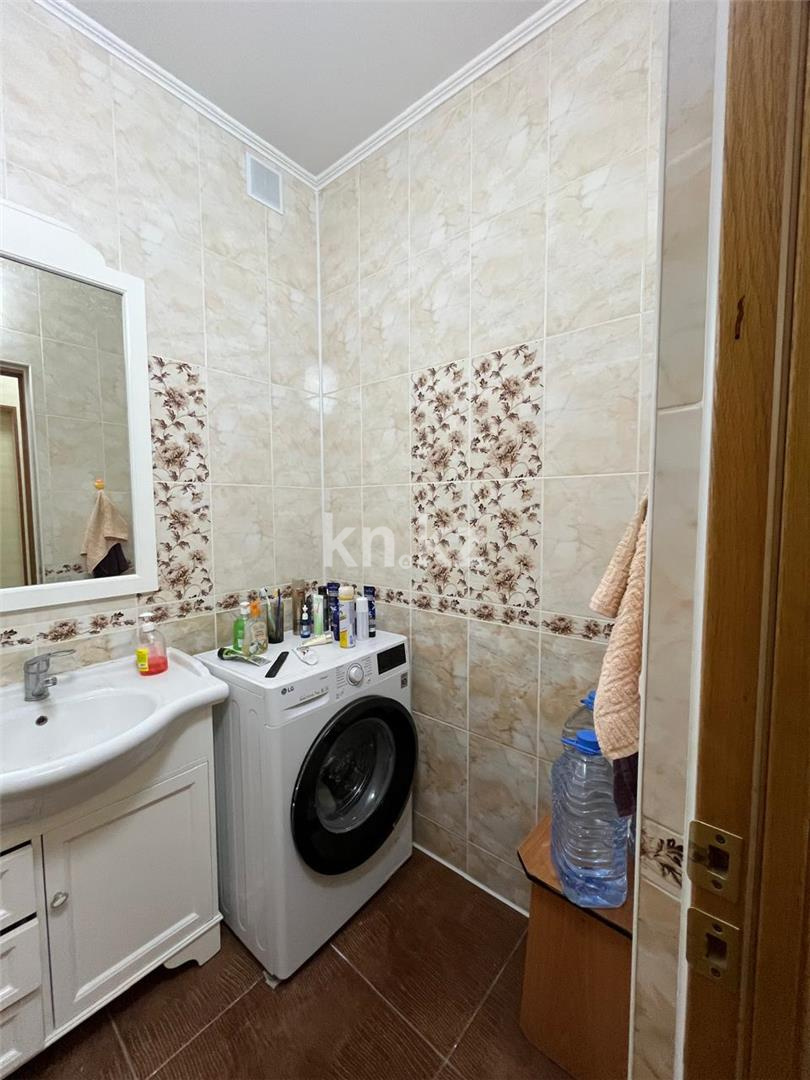 Продажа 3-комнатной квартиры, 75 м², ул. Жамбыла в Караганде - фото 14