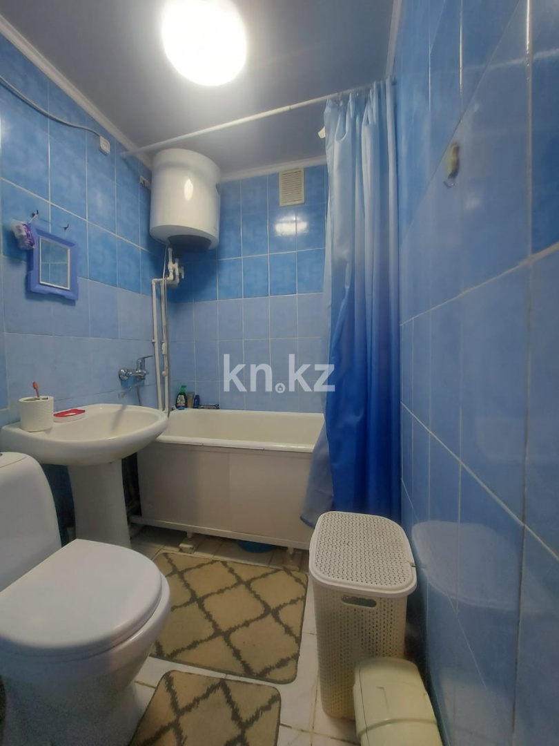 Продажа 2-комнатной квартиры, 45 м², 12-й мкр., дом  39 в Караганде - фото 6