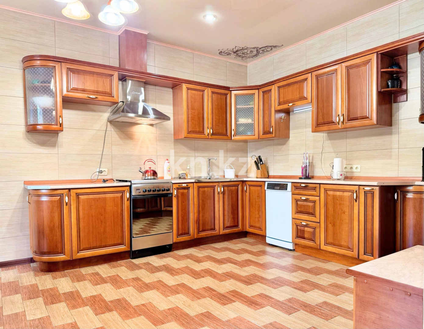 Продажа 4-комнатного дома, 130 м², ул. Зеленая, дом  2 в Алматы - фото 10