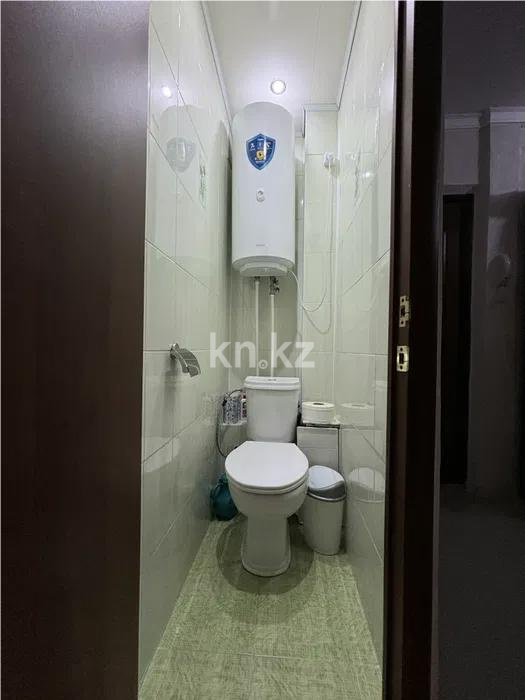 Продажа 3-комнатной квартиры, 62 м², мкр-н Восток-2, дом  14 в Караганде - фото 6