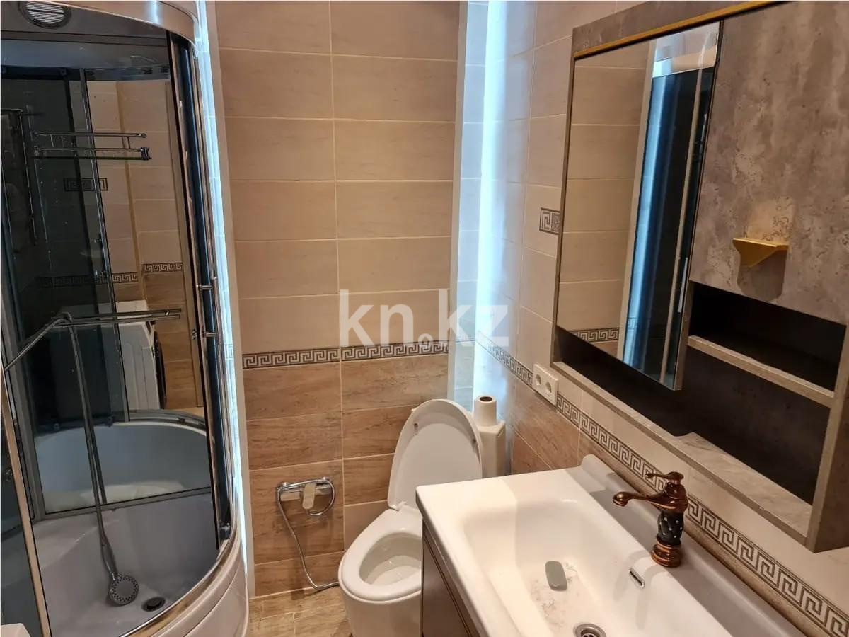 Продажа 2-комнатной квартиры, 68.4 м², ул. Толе би, дом  181 в Алматы - фото 4