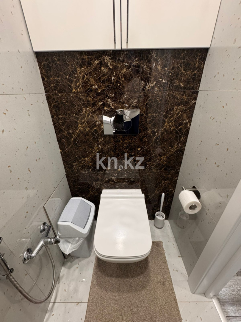 Продажа 4-комнатной квартиры, 107.6 м², пр. Шахтеров, дом  52Б в Караганде - фото 6