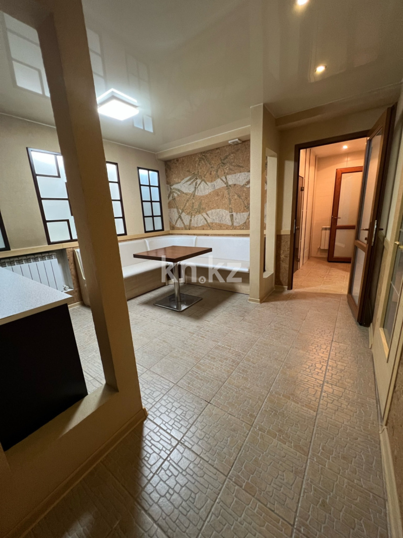 Продажа 7-комнатного дома, 474 м², ул. Комиссарова в Караганде - фото 32