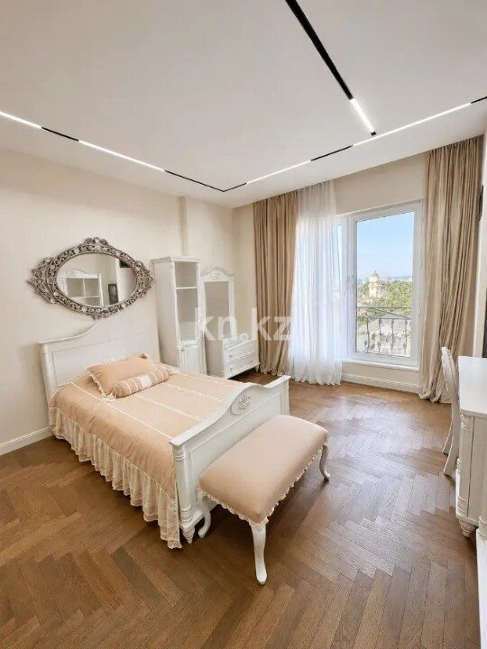 Продажа 3-комнатной квартиры, 133.8 м² в Алматы - фото 4