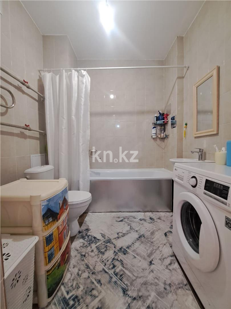 Продажа 3-комнатной квартиры, 92.4 м², ул. Дукенулы, дом  38/1 в Астане - фото 9