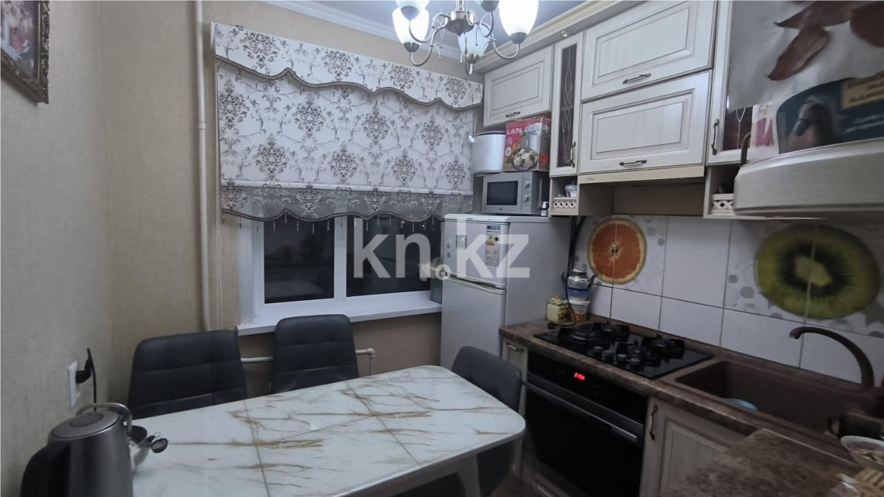 Продажа 3-комнатной квартиры, 63 м², ул. Язева в Караганде - фото 9