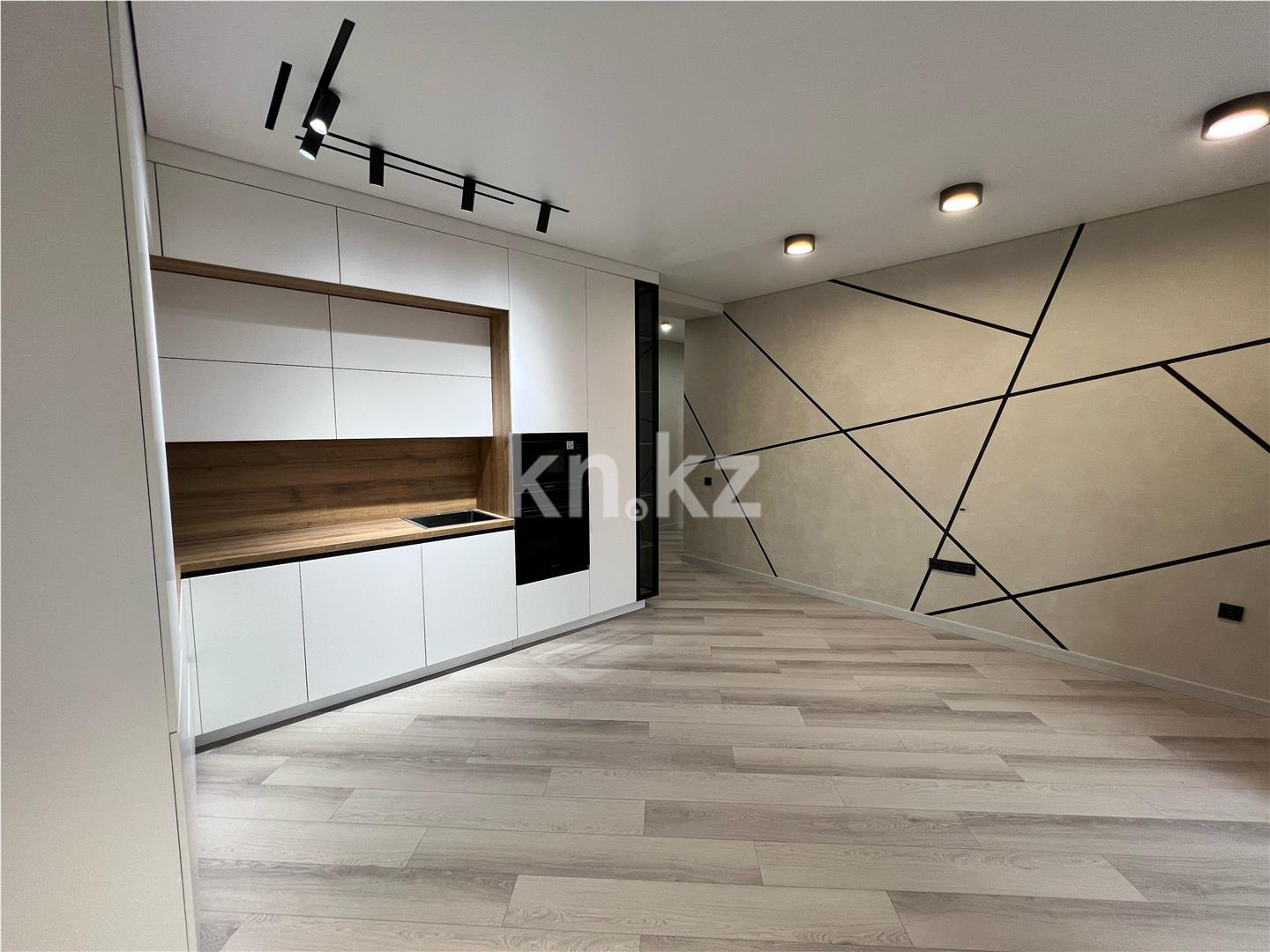 Продажа 3-комнатной квартиры, 61 м², пр. Назарбаева в Караганде - фото 2