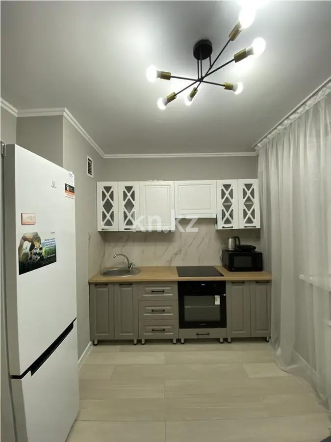 Продажа 1-комнатной квартиры, 35 м², ул. Байтерекова, дом  93 в Алматы - фото 2