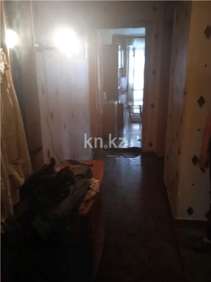 Продажа 3-комнатной квартиры, 52 м², 21 мкр., дом  10 в Караганде - фото 5