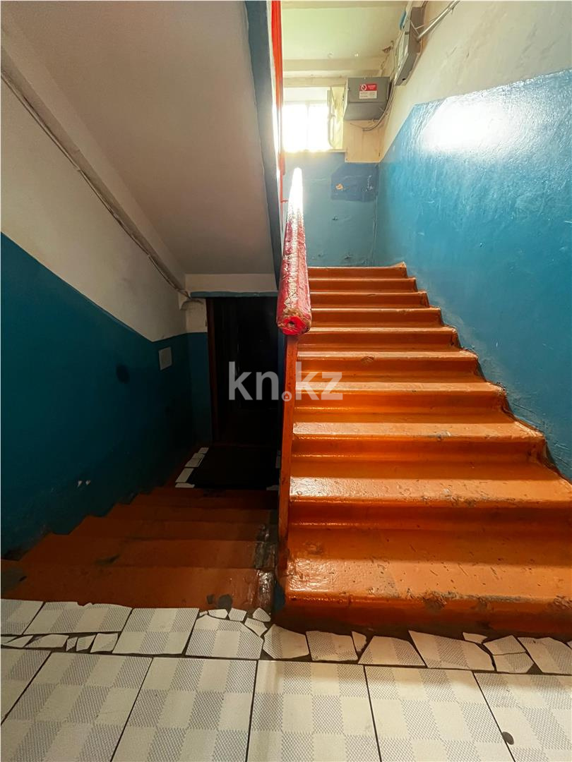 Продажа 1-комнатной квартиры, 32 м², мкр-н 14 в Караганде - фото 12